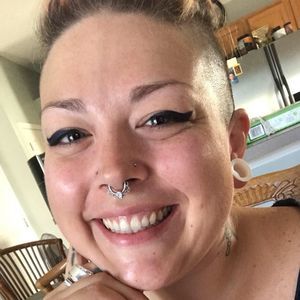 Meet your Posher, Jaynea